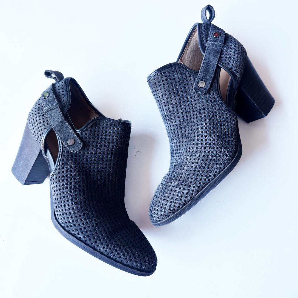 Franco Sarto Dale 2 Perforated Genuine Suede Ankle Bootie Women’s US 8
